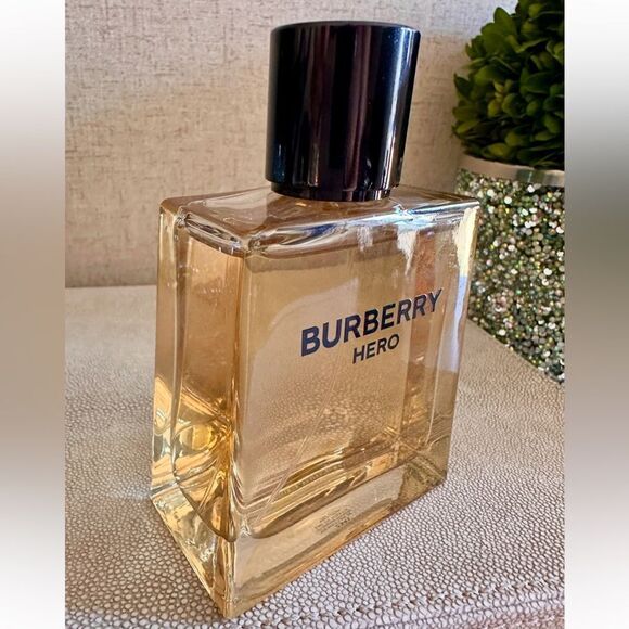 Burberry Hero Eau de Toilette - Strength, Sophistication & Timeless Appe… - Picture 13 of 17